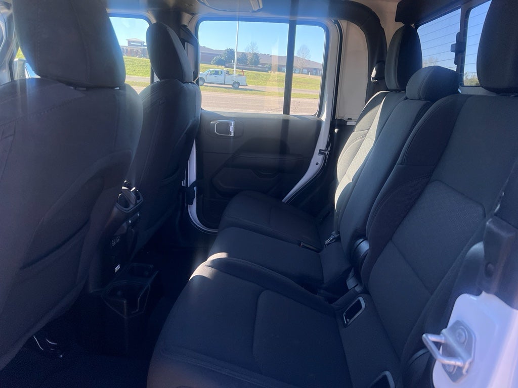 2023 Jeep Gladiator Overland 4x4