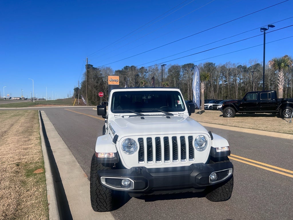 2023 Jeep Gladiator Overland 4x4