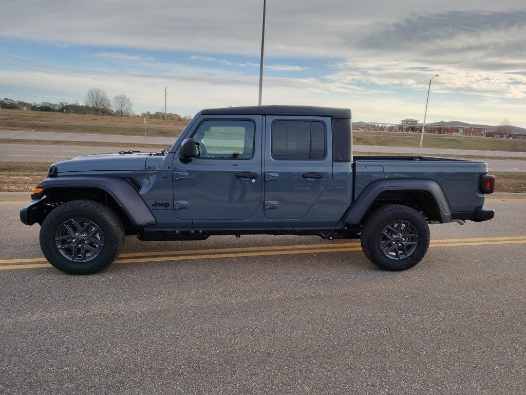 2026 Jeep Gladiator GLADIATOR SPORT S 4X4