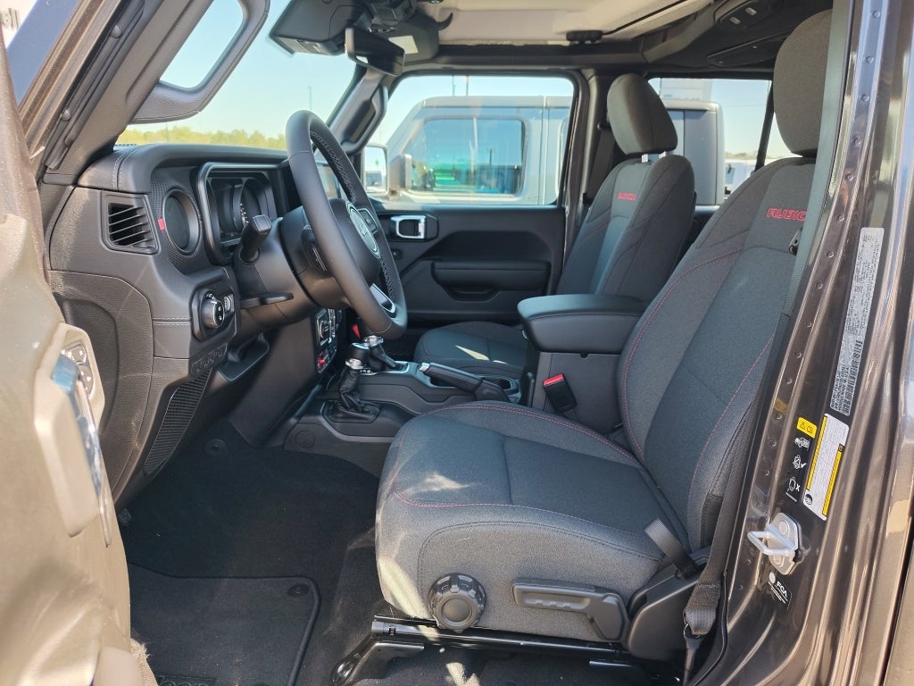 2025 Jeep Gladiator GLADIATOR RUBICON 4X4