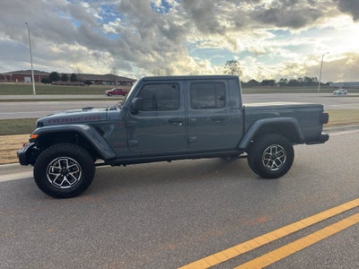 2025 Jeep Gladiator Rubicon X