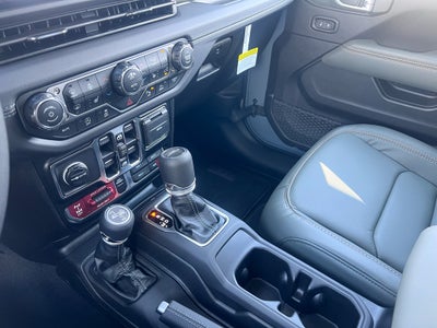 2026 Jeep Gladiator GLADIATOR MOJAVE X 4X4