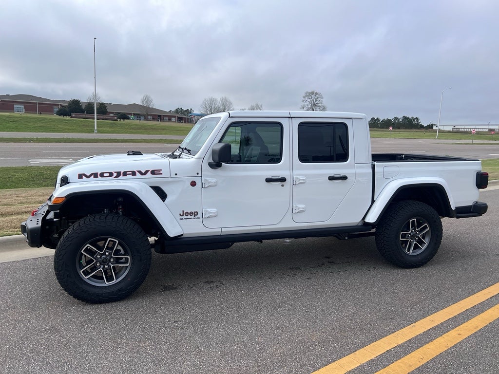 2026 Jeep Gladiator GLADIATOR MOJAVE X 4X4