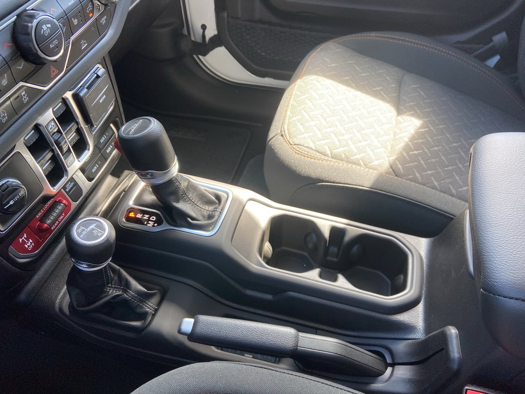 2025 Jeep Gladiator GLADIATOR MOJAVE 4X4