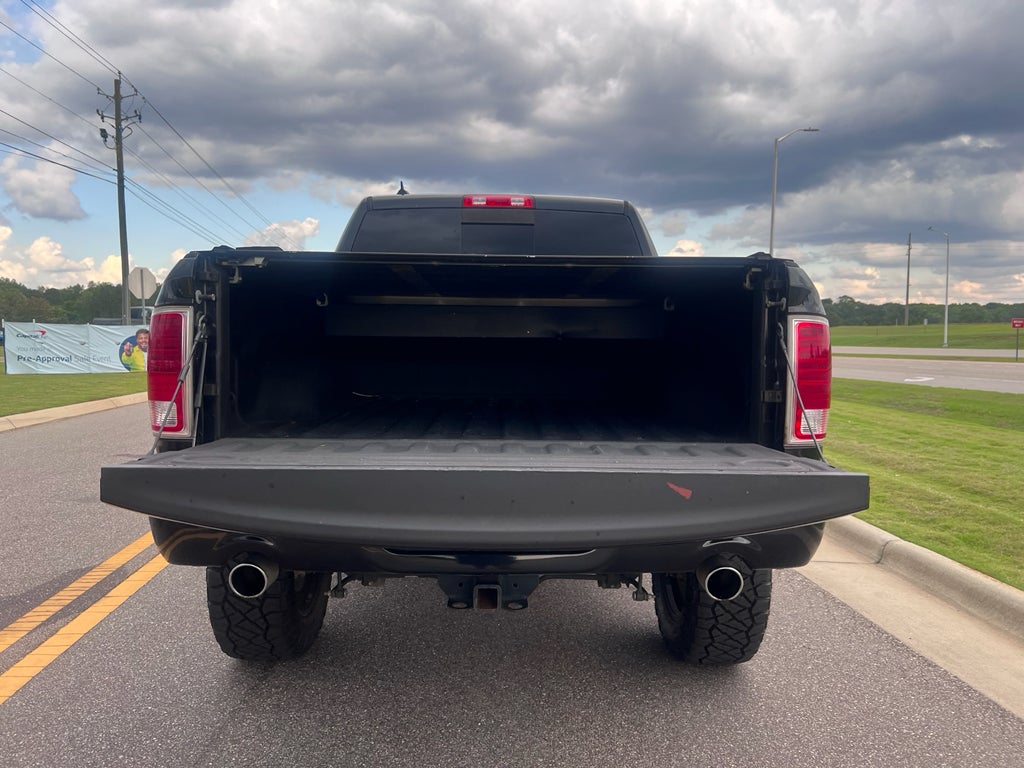 2017 RAM 1500 Sport Crew Cab 4x4 5'7' Box