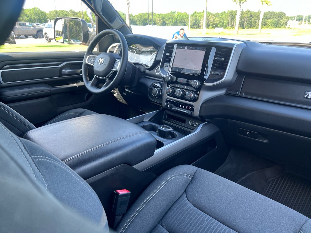 2022 RAM 1500 Big Horn Quad Cab 4x2 6'4' Box
