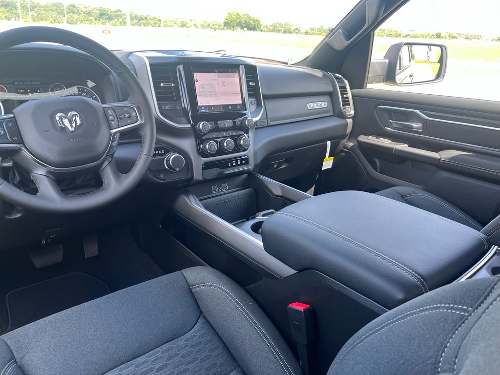 2026 RAM 1500 RAM 1500 BIG HORN CREW CAB 4X2 5'7' BOX