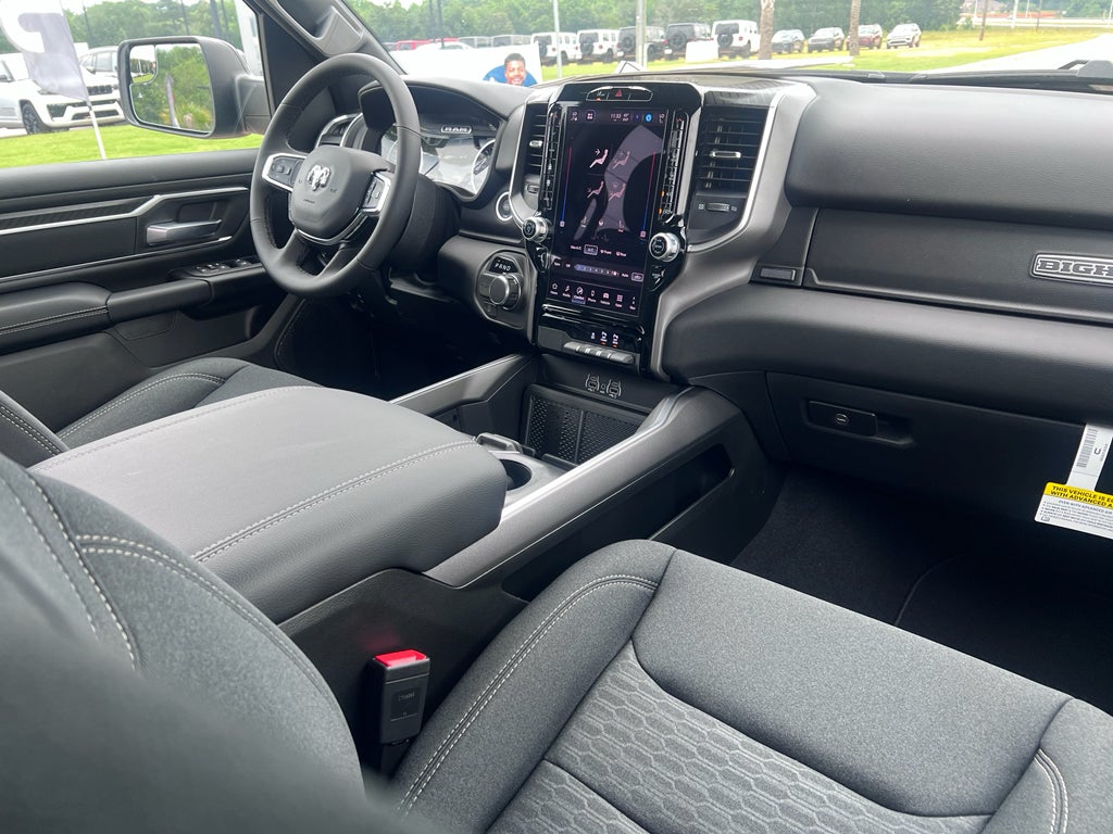 2026 RAM 1500 RAM 1500 BIG HORN CREW CAB 4X2 5'7' BOX