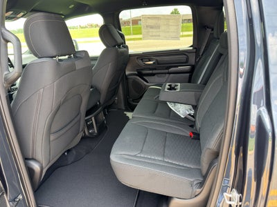 2026 RAM 1500 RAM 1500 EXPRESS CREW CAB 4X2 5'7' BOX