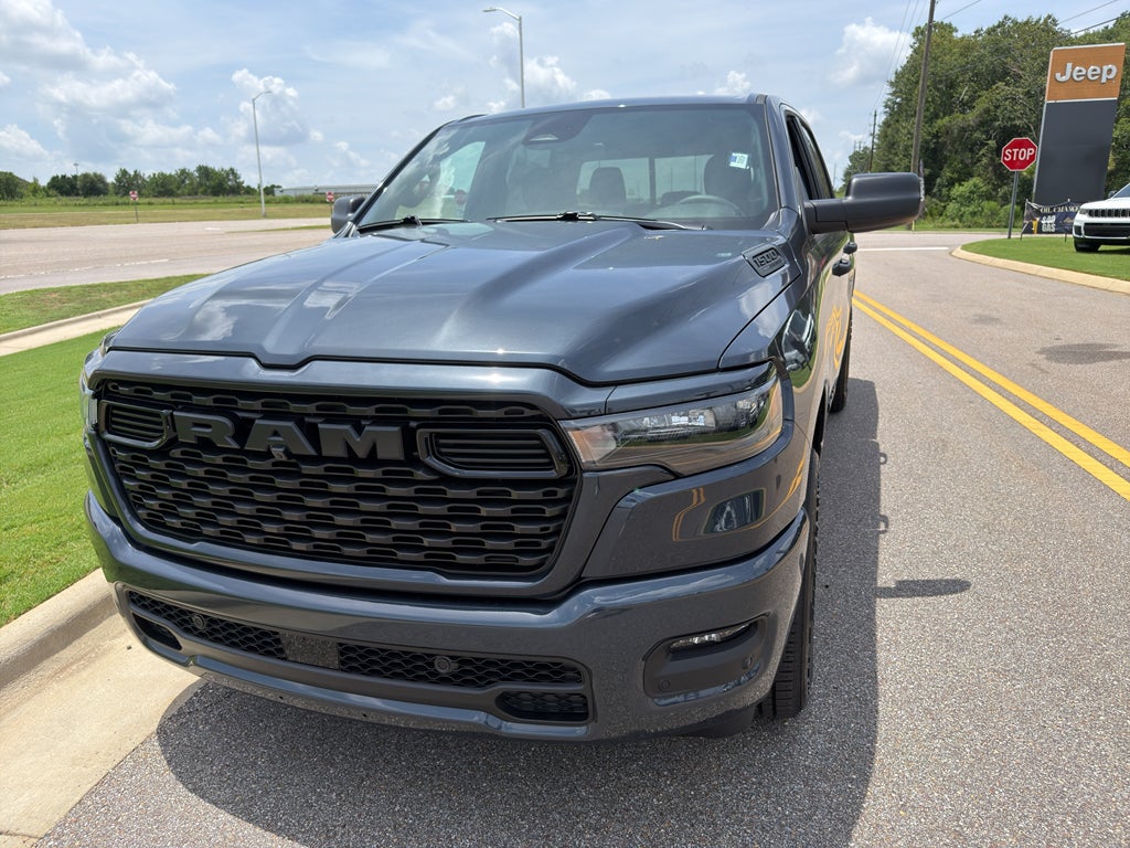 2026 RAM 1500 RAM 1500 EXPRESS CREW CAB 4X2 5'7' BOX