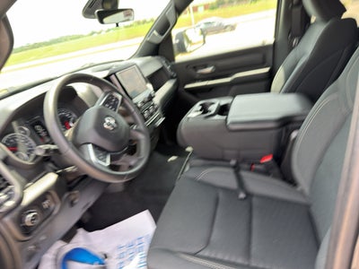 2026 RAM 1500 RAM 1500 EXPRESS CREW CAB 4X2 5'7' BOX