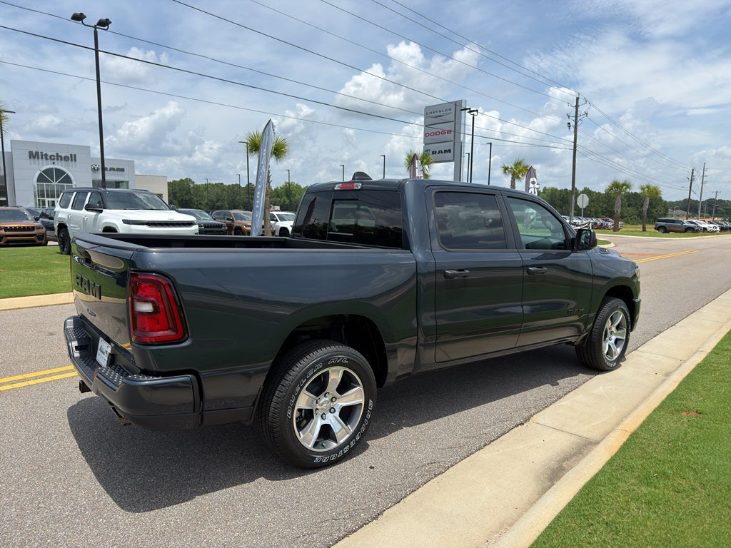 2026 RAM 1500 RAM 1500 EXPRESS CREW CAB 4X2 5'7' BOX
