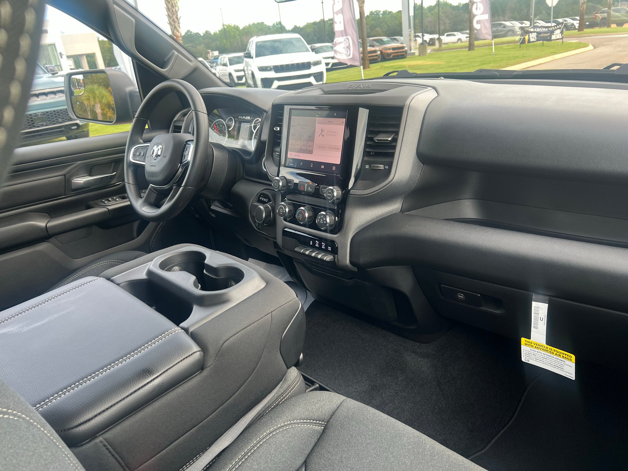 2027 RAM 1500 RAM 1500 EXPRESS CREW CAB 4X2 5'7' BOX