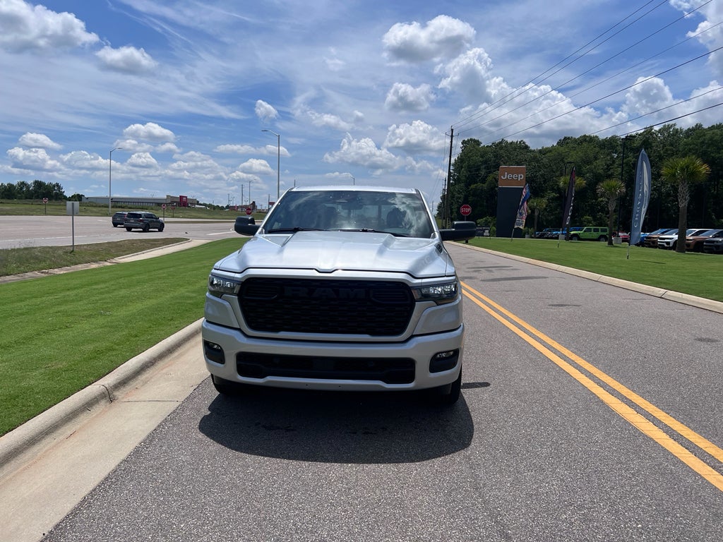 2026 RAM 1500 RAM 1500 EXPRESS CREW CAB 4X2 5'7' BOX