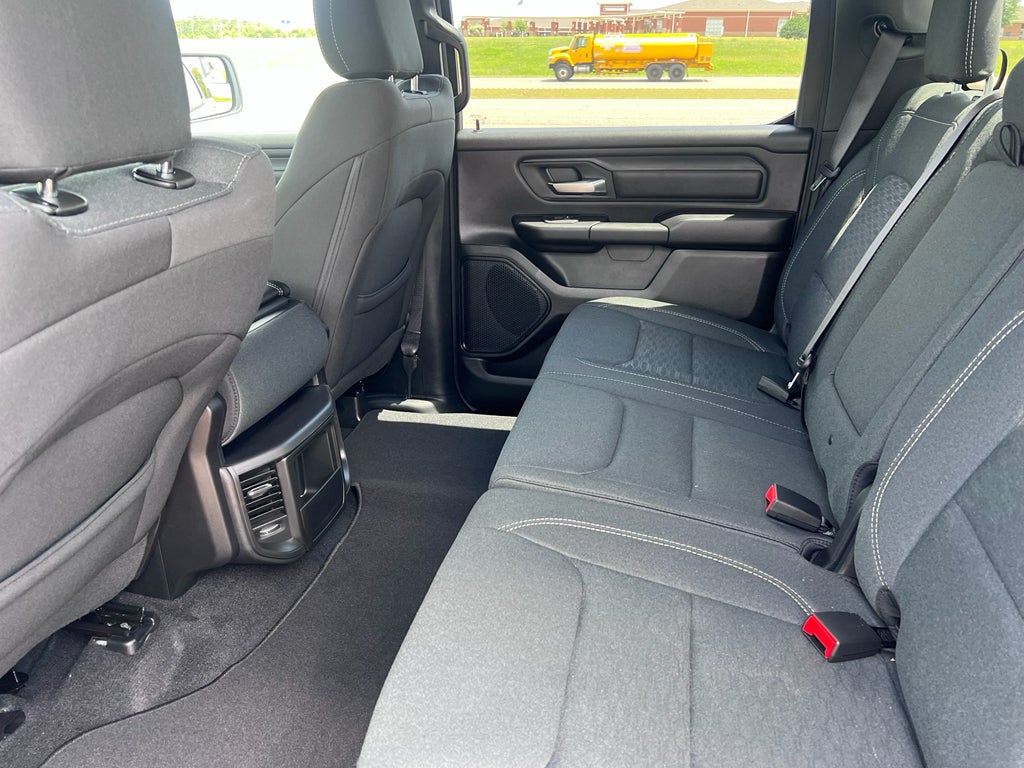 2026 RAM 1500 RAM 1500 EXPRESS CREW CAB 4X2 5'7' BOX