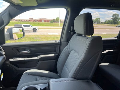 2026 RAM 1500 RAM 1500 EXPRESS CREW CAB 4X2 5'7' BOX