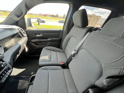 2027 RAM 1500 RAM 1500 EXPRESS CREW CAB 4X2 5'7' BOX