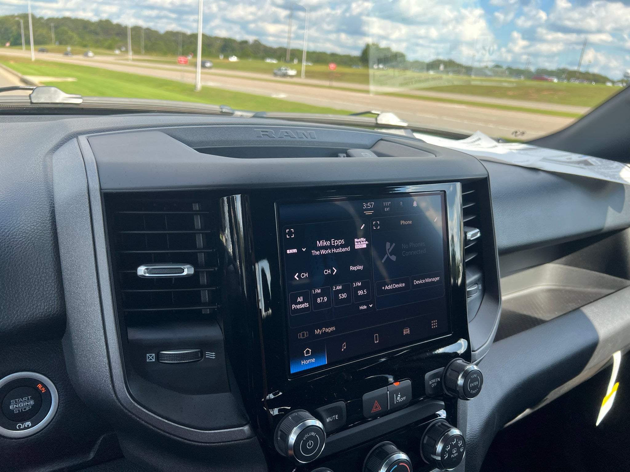 2027 RAM 1500 RAM 1500 EXPRESS CREW CAB 4X2 5'7' BOX