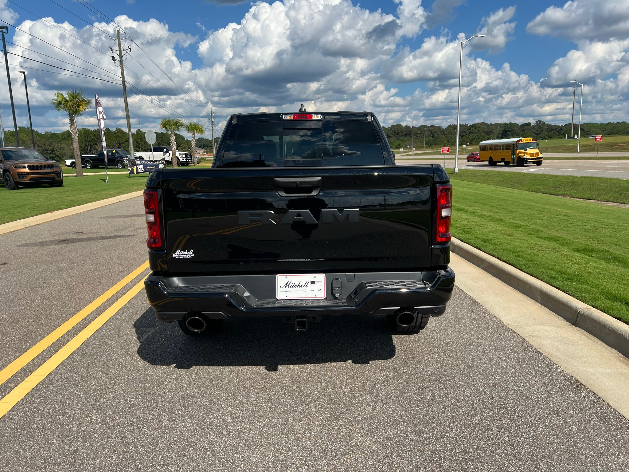 2027 RAM 1500 RAM 1500 EXPRESS CREW CAB 4X2 5'7' BOX