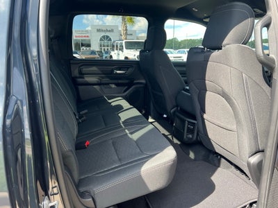 2027 RAM 1500 RAM 1500 EXPRESS CREW CAB 4X2 5'7' BOX