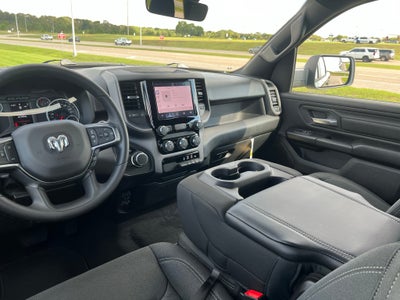 2027 RAM 1500 RAM 1500 EXPRESS CREW CAB 4X2 5'7' BOX