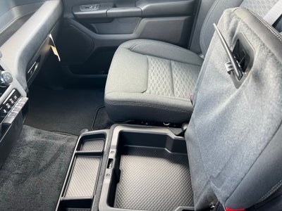 2027 RAM 1500 RAM 1500 EXPRESS CREW CAB 4X2 5'7' BOX