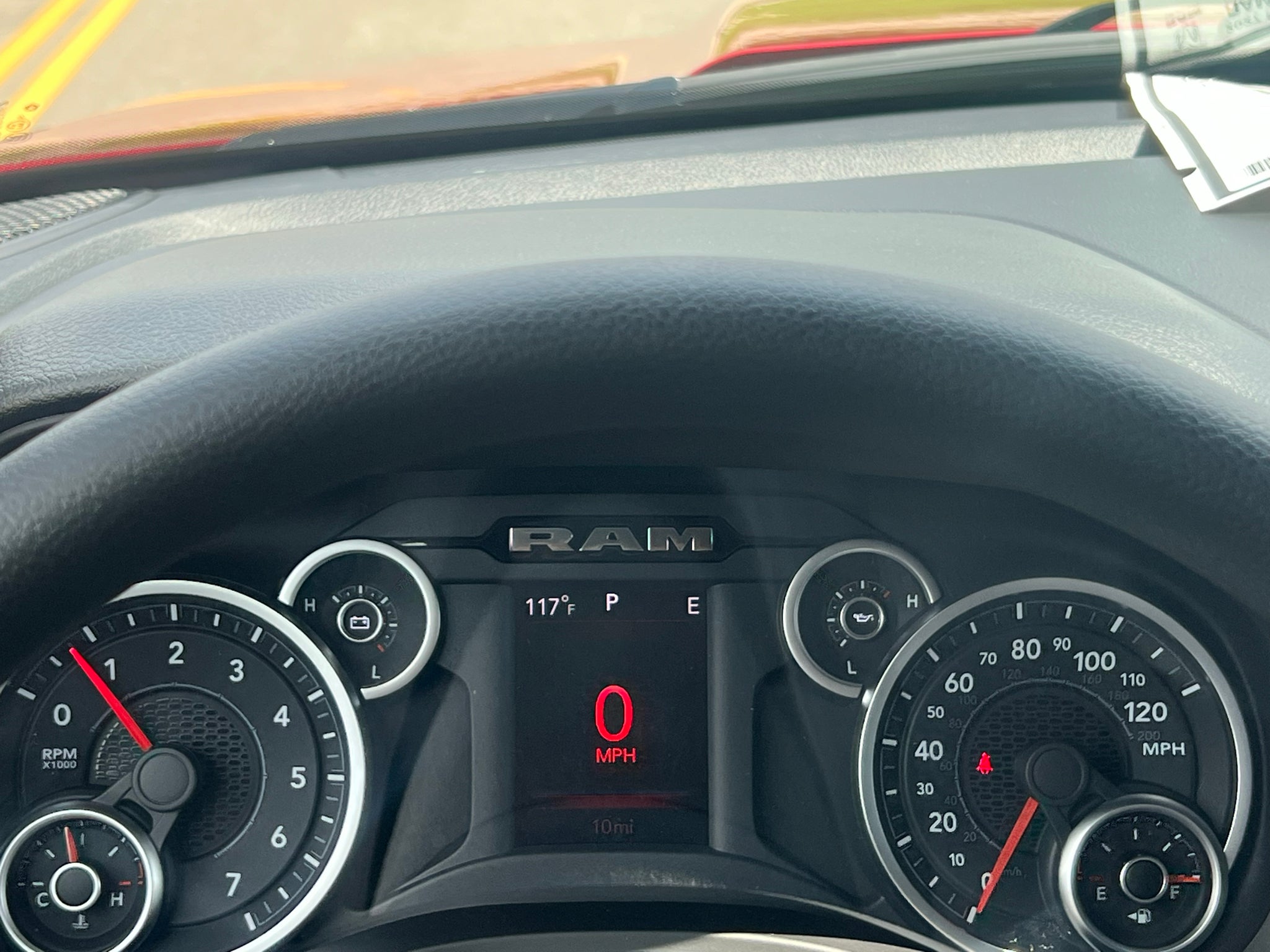 2027 RAM 1500 RAM 1500 EXPRESS CREW CAB 4X2 5'7' BOX