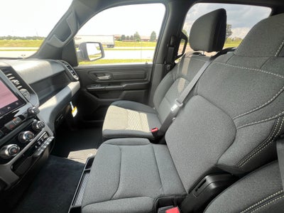 2027 RAM 1500 RAM 1500 EXPRESS CREW CAB 4X2 5'7' BOX