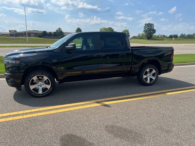 2027 RAM 1500 RAM 1500 EXPRESS CREW CAB 4X2 5'7' BOX