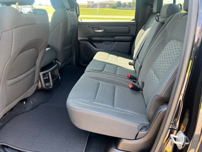 2027 RAM 1500 RAM 1500 EXPRESS CREW CAB 4X2 5'7' BOX