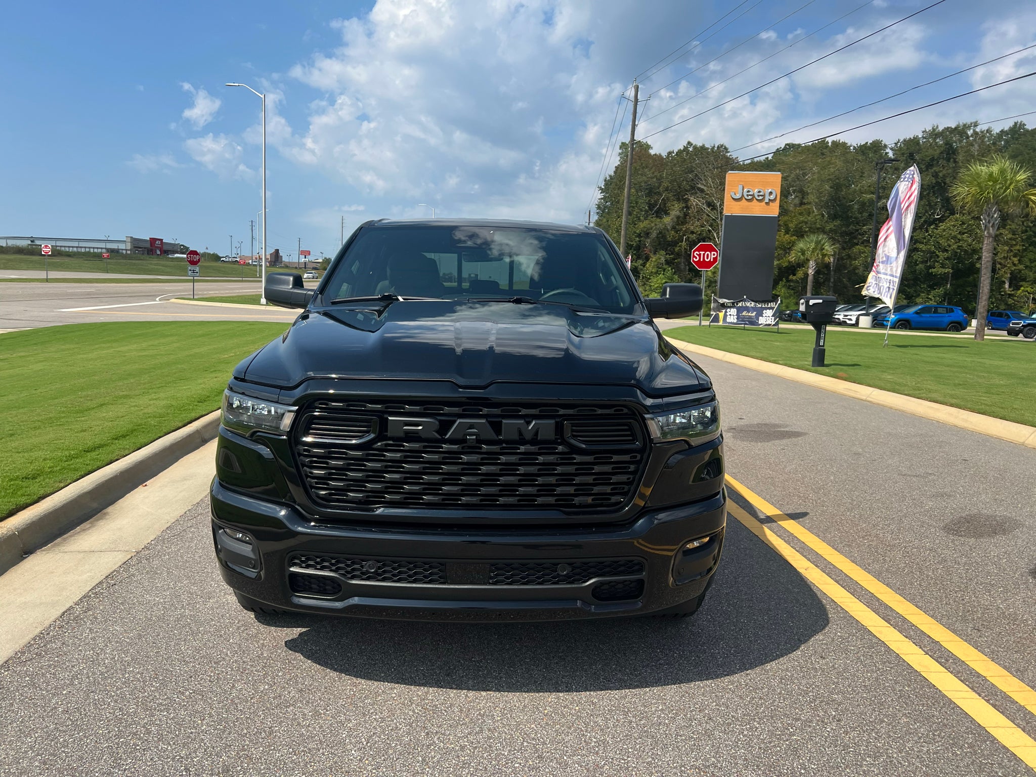 2027 RAM 1500 RAM 1500 EXPRESS CREW CAB 4X2 5'7' BOX