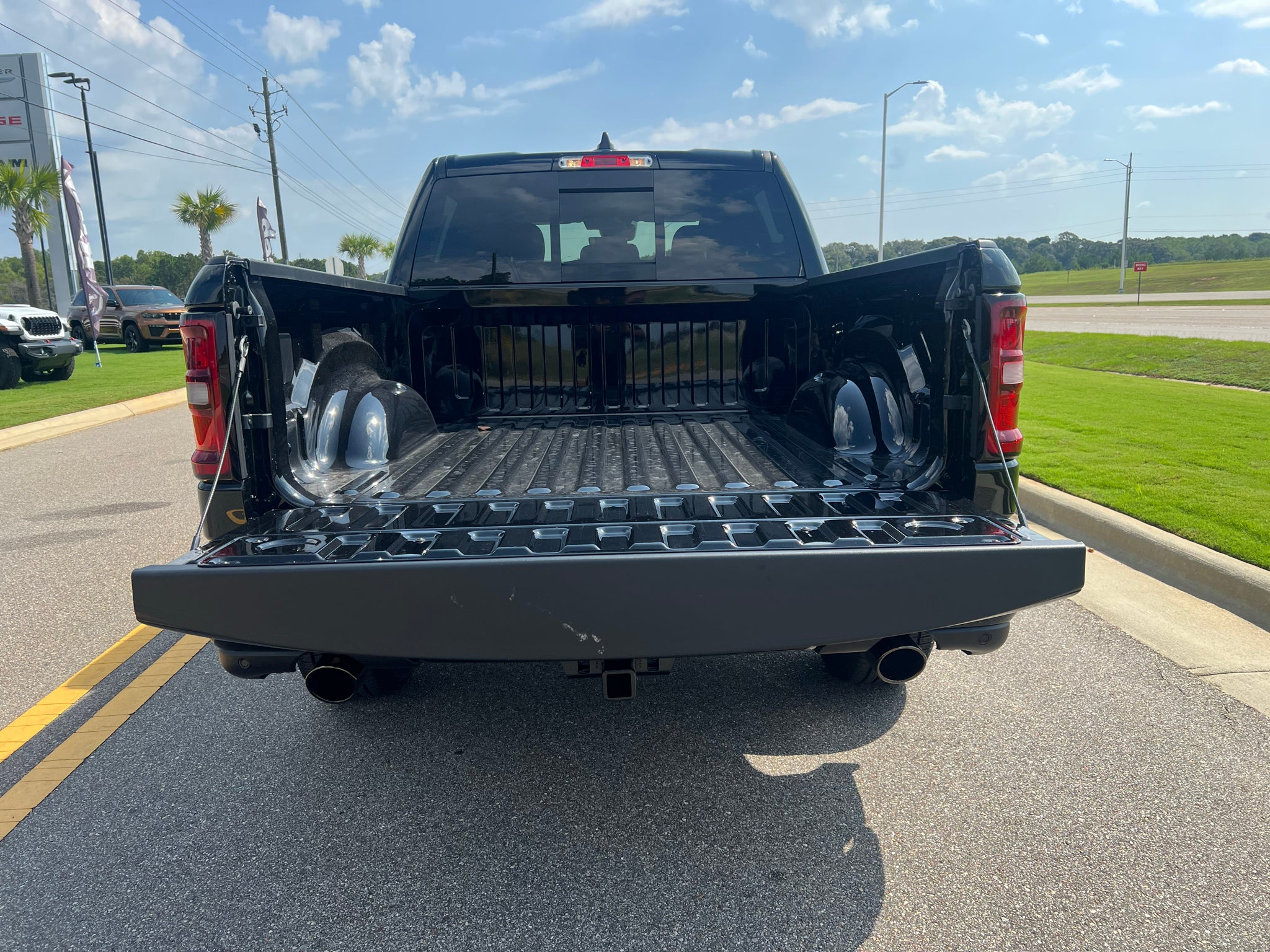 2027 RAM 1500 RAM 1500 EXPRESS CREW CAB 4X2 5'7' BOX