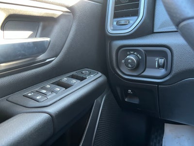 2027 RAM 1500 RAM 1500 EXPRESS CREW CAB 4X2 5'7' BOX