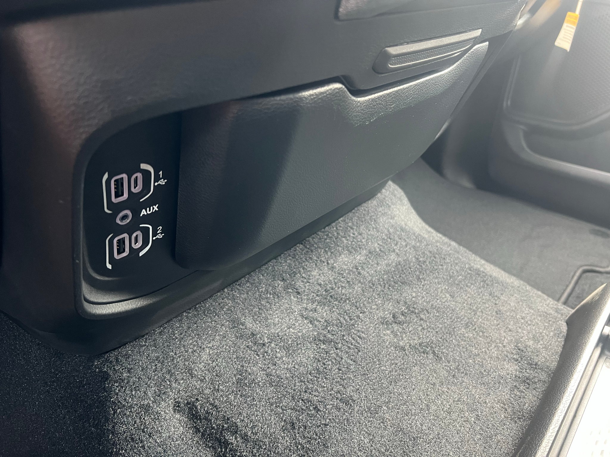 2027 RAM 1500 RAM 1500 EXPRESS CREW CAB 4X2 5'7' BOX