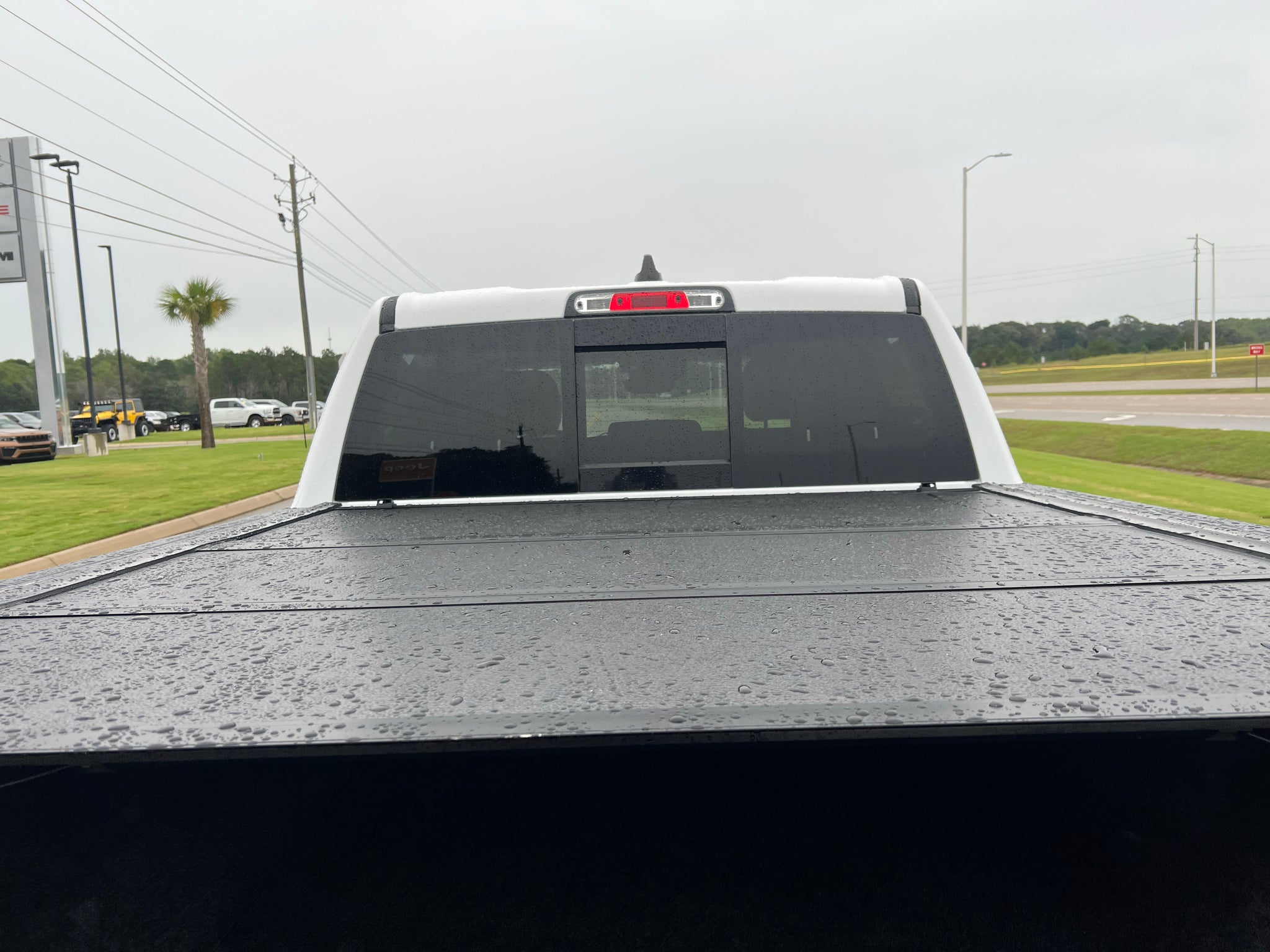 2022 RAM 1500 Laramie Crew Cab 4x2 5'7' Box