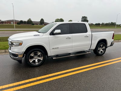 2022 RAM 1500 Laramie Crew Cab 4x2 5'7' Box