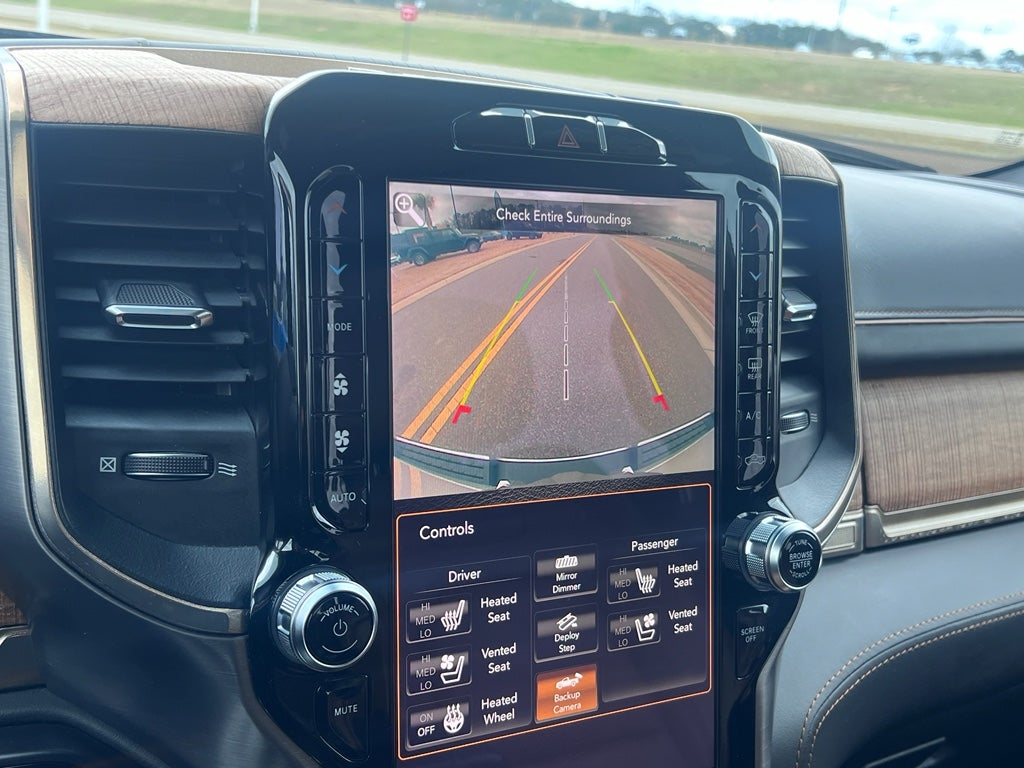 2019 RAM 1500 Longhorn Crew Cab 4x2 5'7' Box