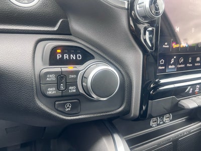 2025 RAM 1500 Big Horn Crew Cab 4x4 5'7' Box