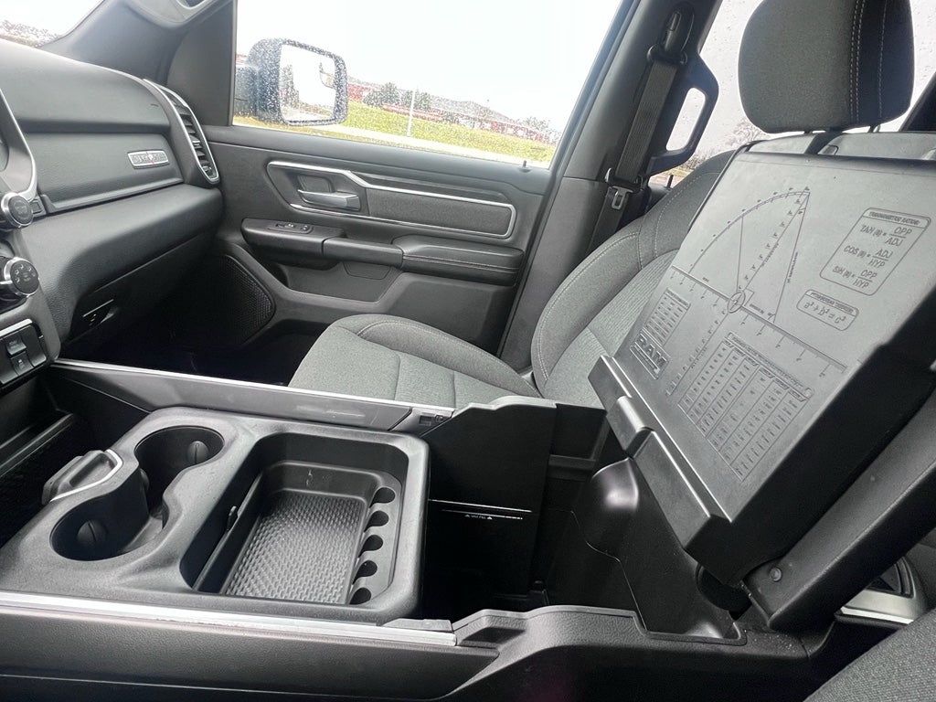 2022 RAM 1500 Lone Star Quad Cab 4x4 6'4' Box