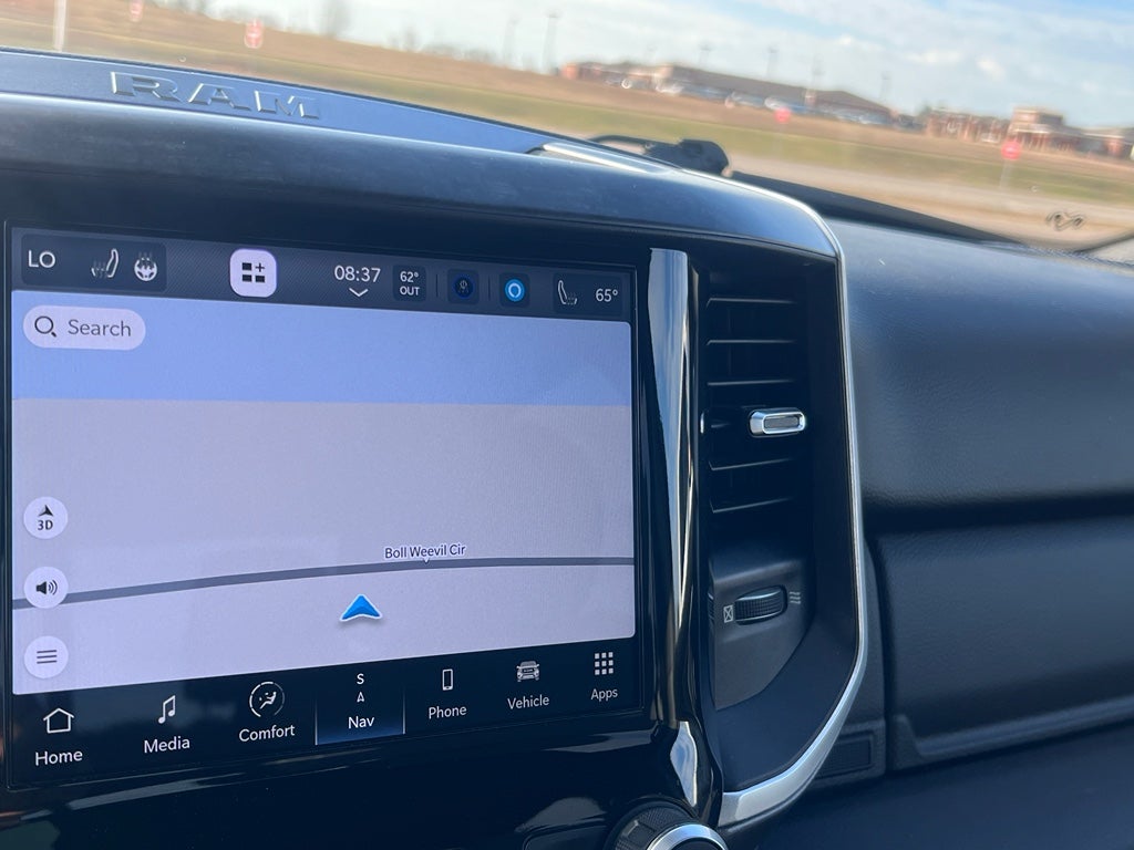 2022 RAM 1500 Big Horn Quad Cab 4x4 6'4' Box