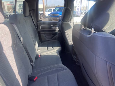 2022 RAM 1500 Big Horn Quad Cab 4x4 6'4' Box