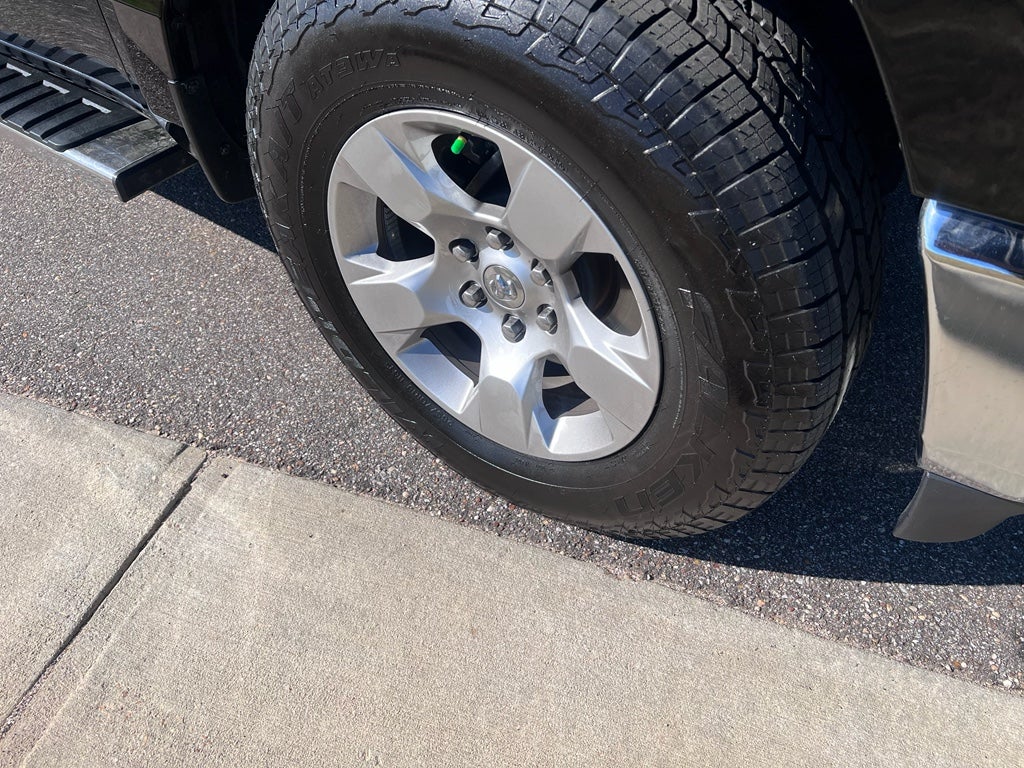 2021 RAM 1500 Big Horn Quad Cab 4x4 6'4' Box