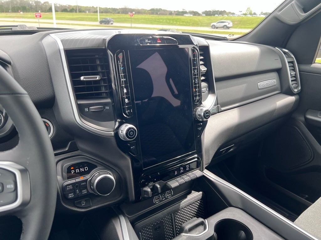 2025 RAM 1500 Big Horn Crew Cab 4x4 5'7' Box