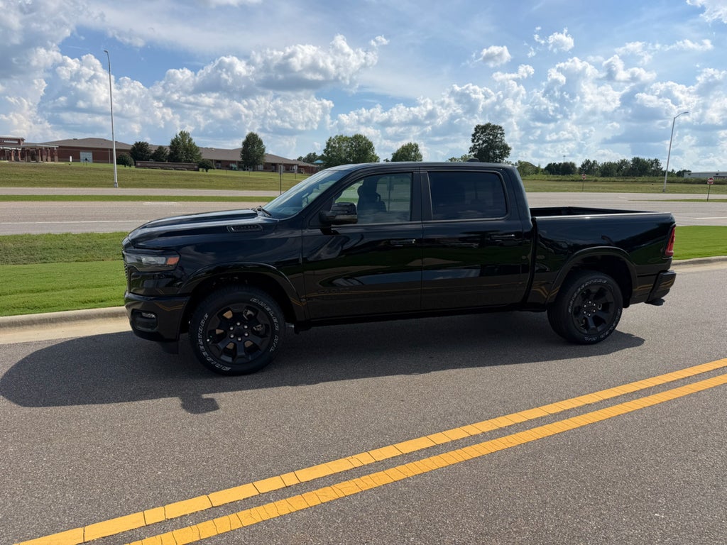 2026 RAM 1500 Big Horn Crew Cab 4x4 5'7' Box
