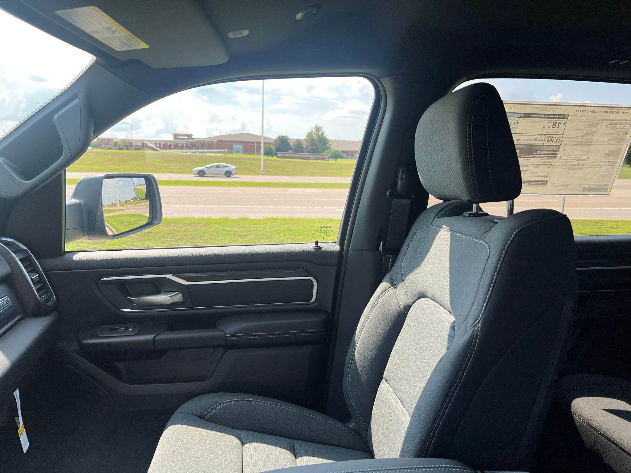 2026 RAM 1500 RAM 1500 BIG HORN CREW CAB 4X4 5'7' BOX