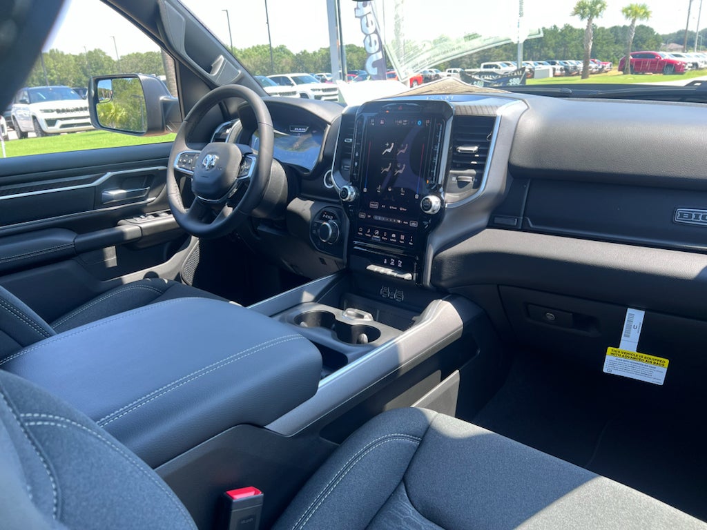2026 RAM 1500 Big Horn Crew Cab 4x4 5'7' Box