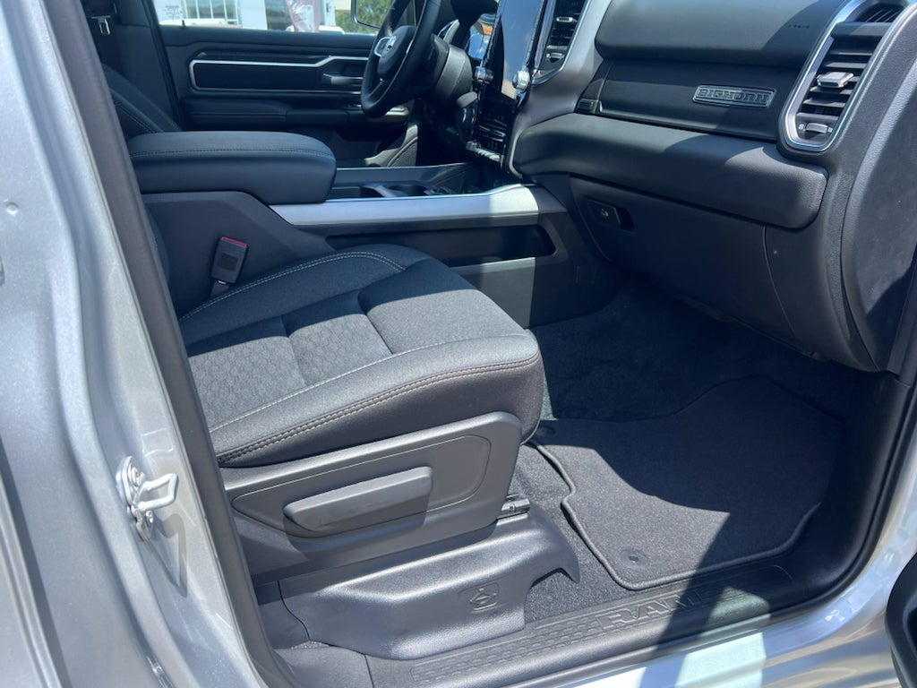 2026 RAM 1500 Big Horn Crew Cab 4x4 5'7' Box
