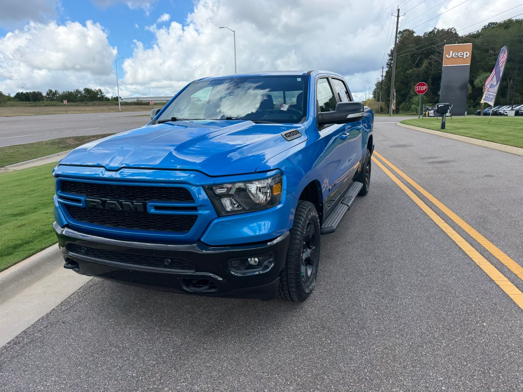 2022 RAM 1500 Big Horn Crew Cab 4x4 5'7' Box