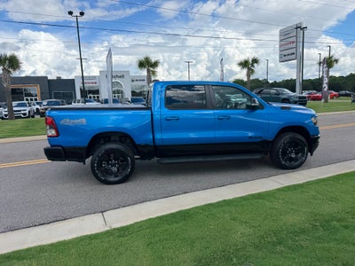 2022 RAM 1500 Big Horn Crew Cab 4x4 5'7' Box