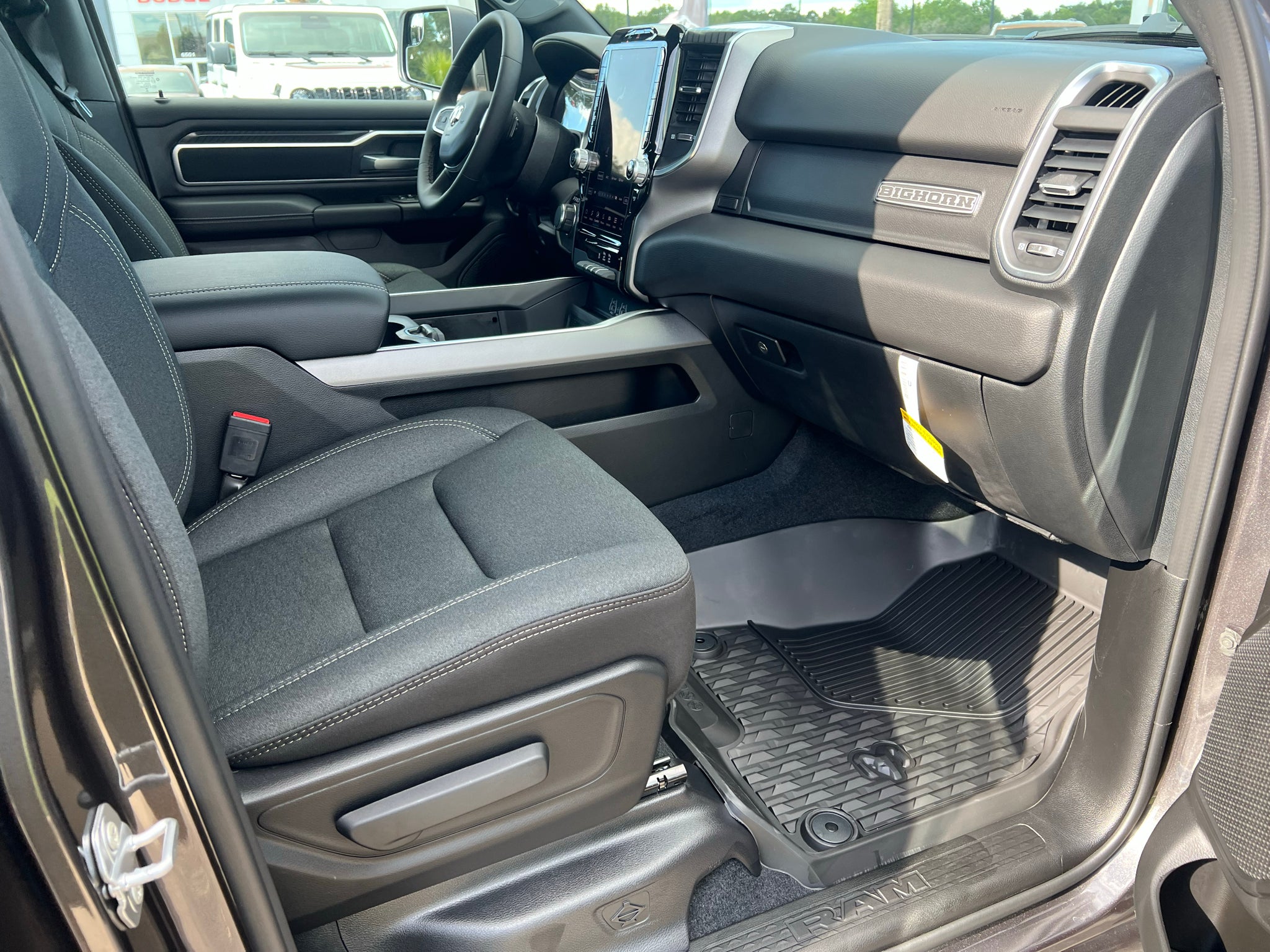2027 RAM 1500 RAM 1500 BIG HORN CREW CAB 4X4 5'7' BOX